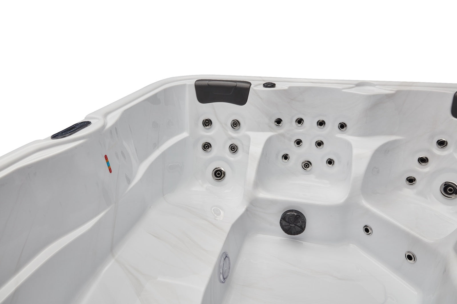 Luxury Spas Eclipse 6 Person Hot Tub