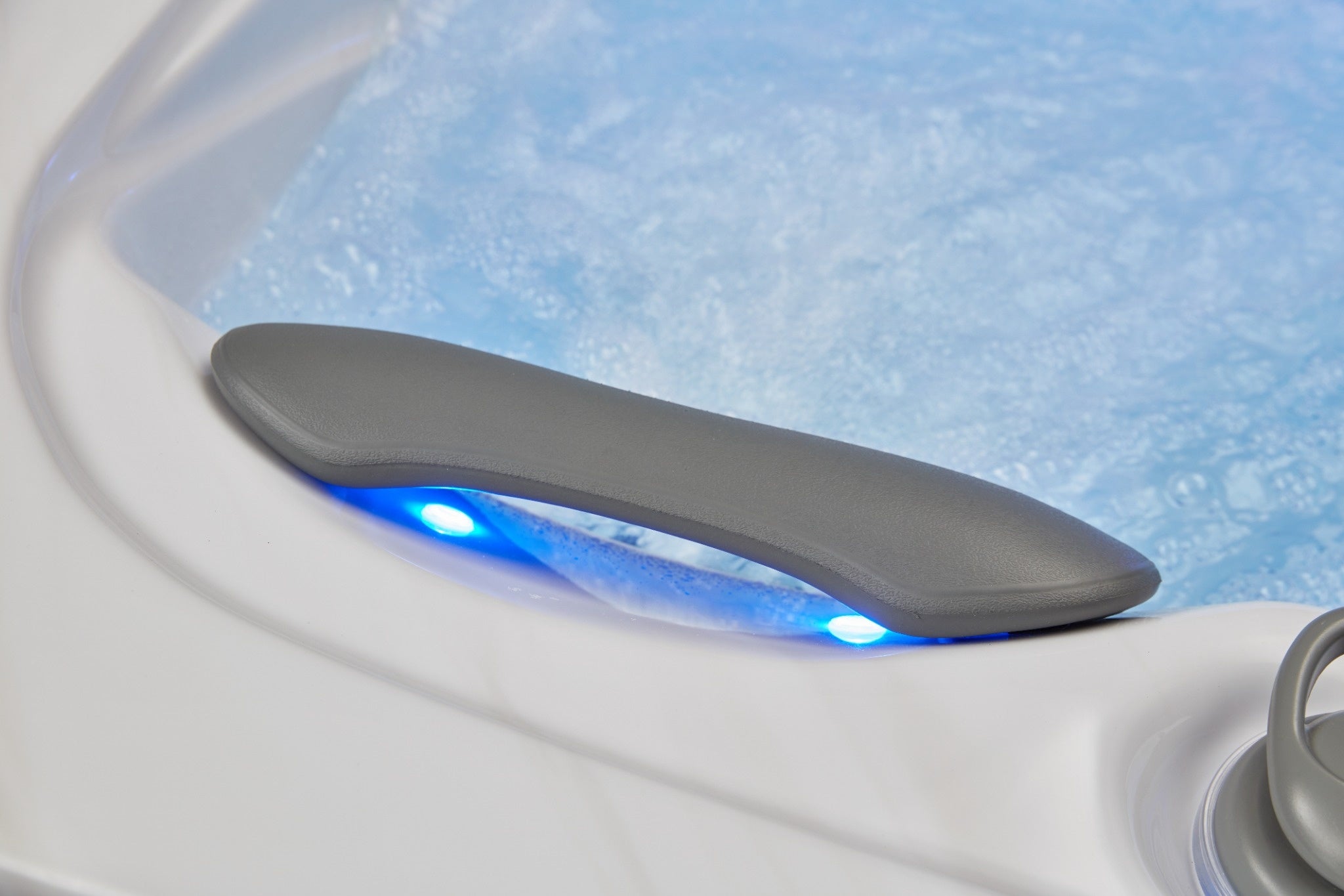Luxruy Spas Danika 5-Person Hot Tub