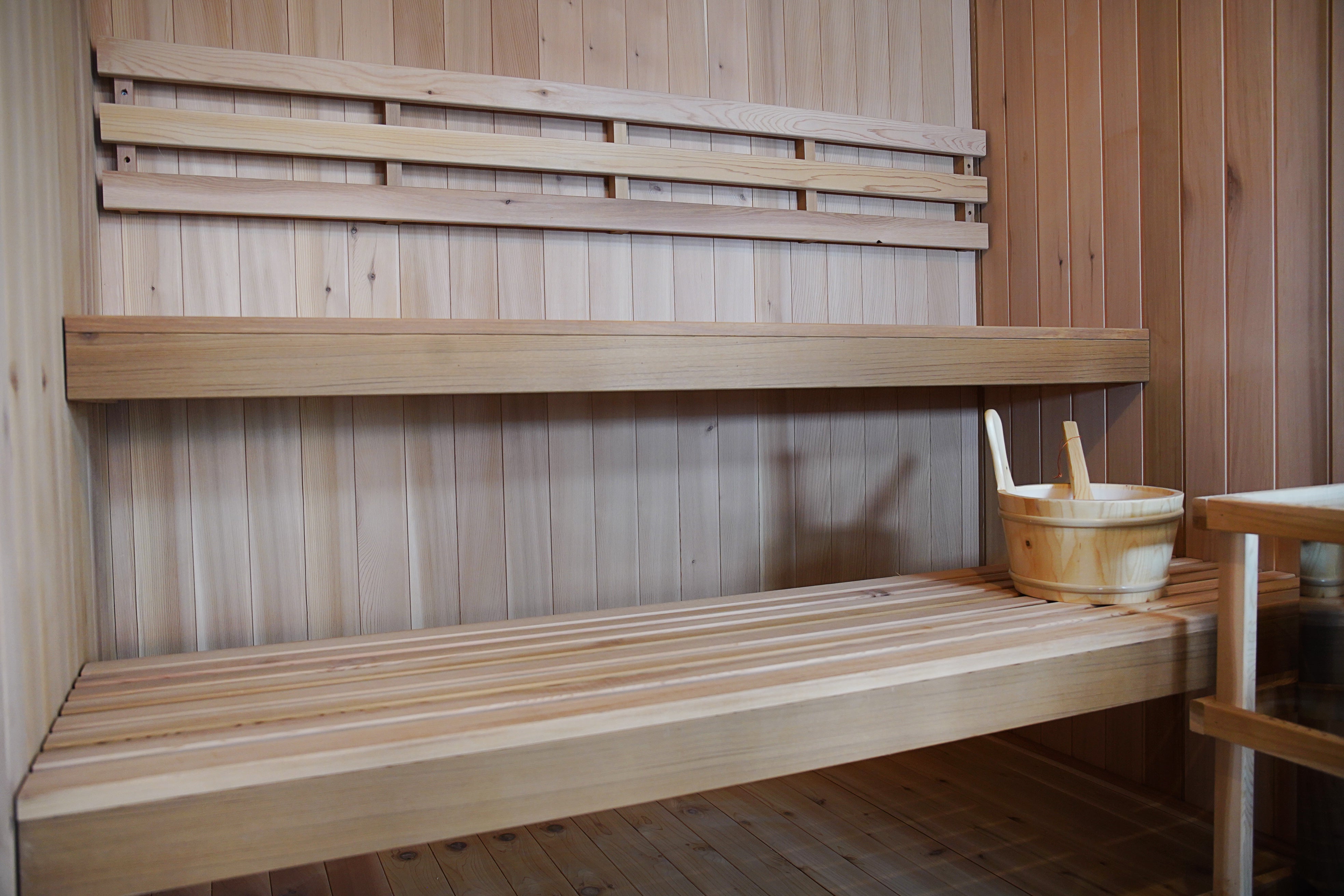 SunRay Charleston 4-Person Indoor Traditional Sauna