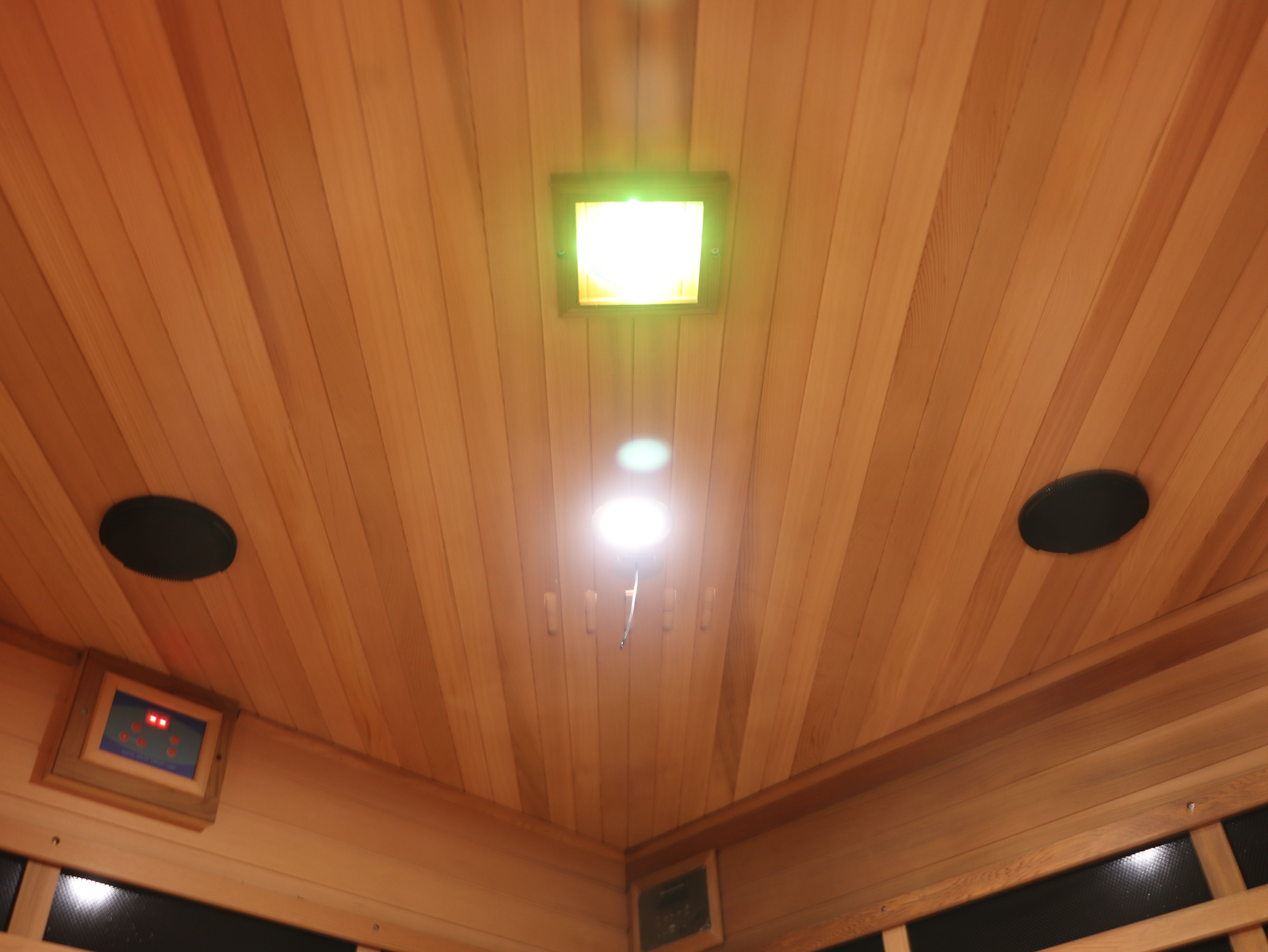 SunRay Bristol Bay 4-Person Indoor Corner Sauna