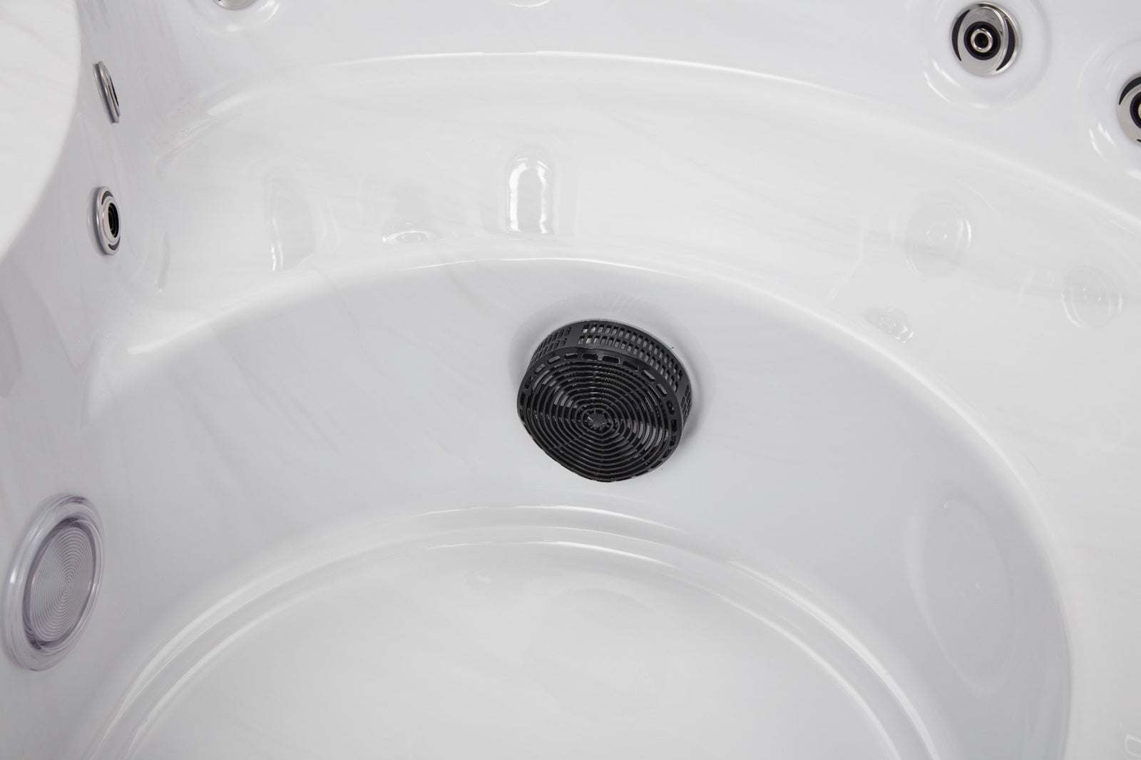 Luxury Spas Oscar 6 Person Hot Tub