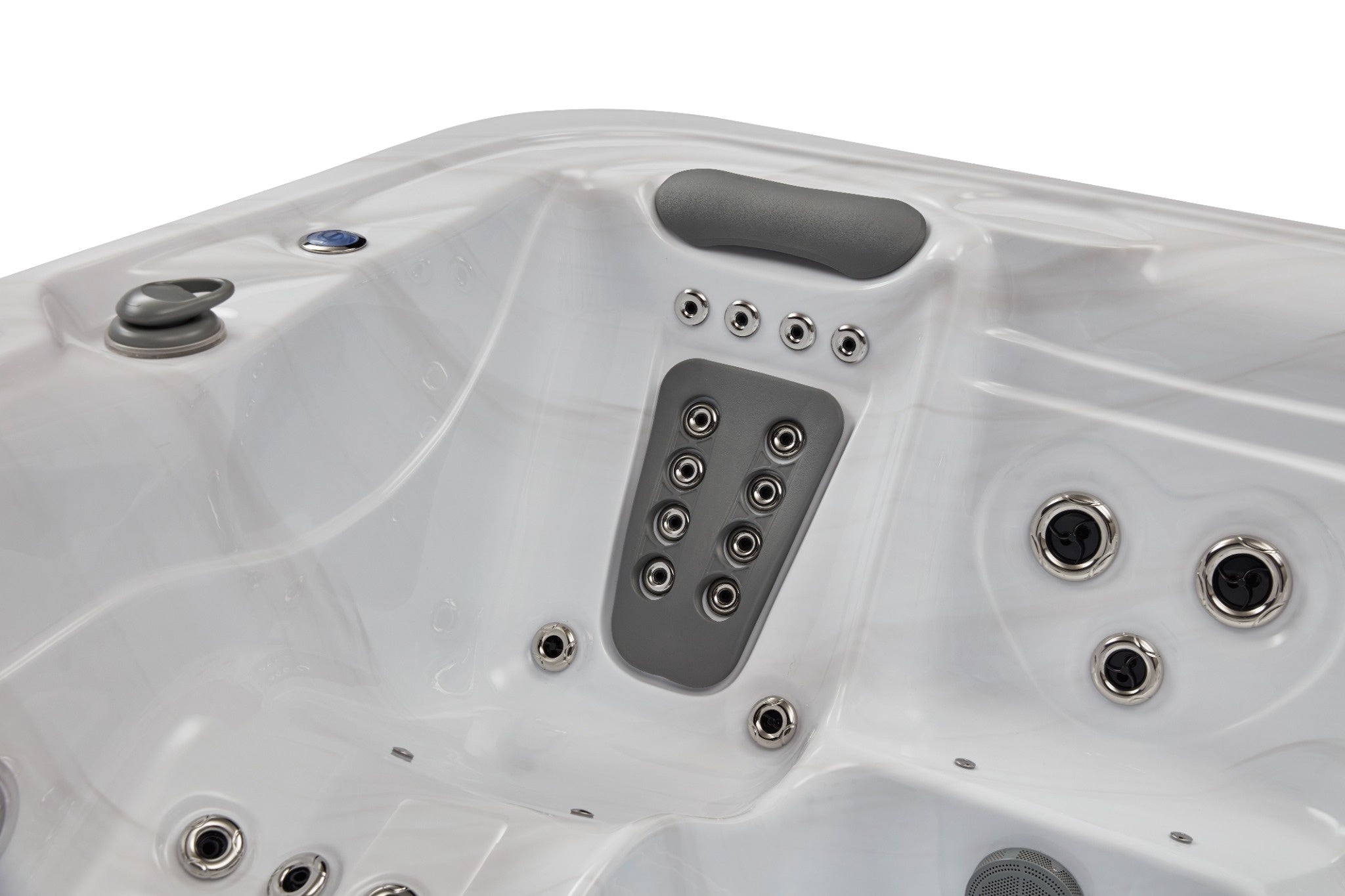Luxury Spas Infinity 5-Person Hot Tub