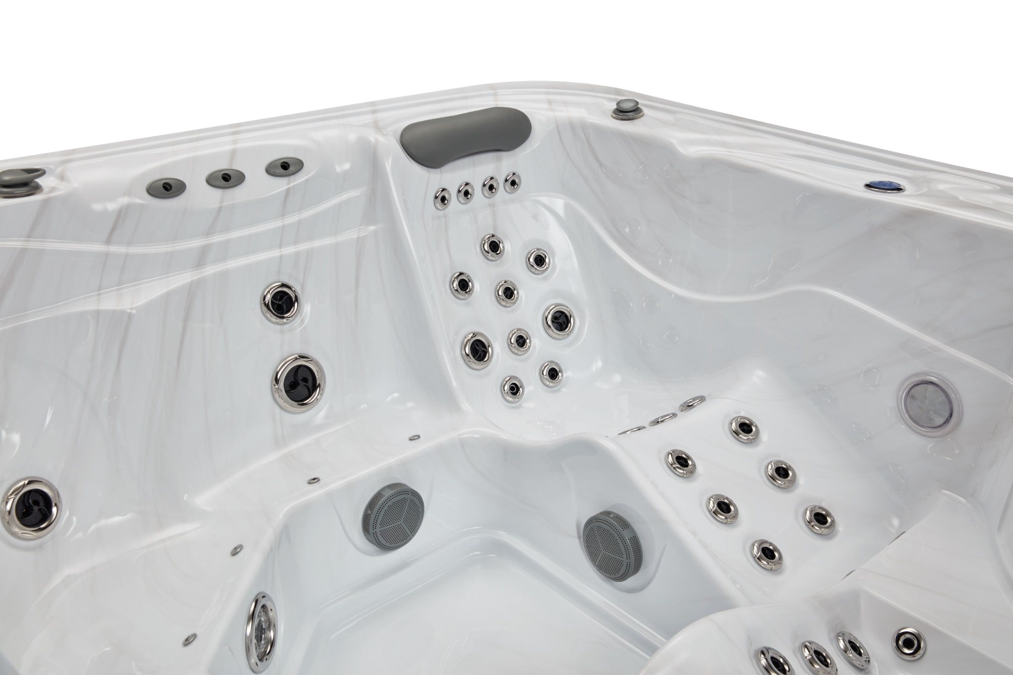Luxury Spas Infinity 5-Person Hot Tub