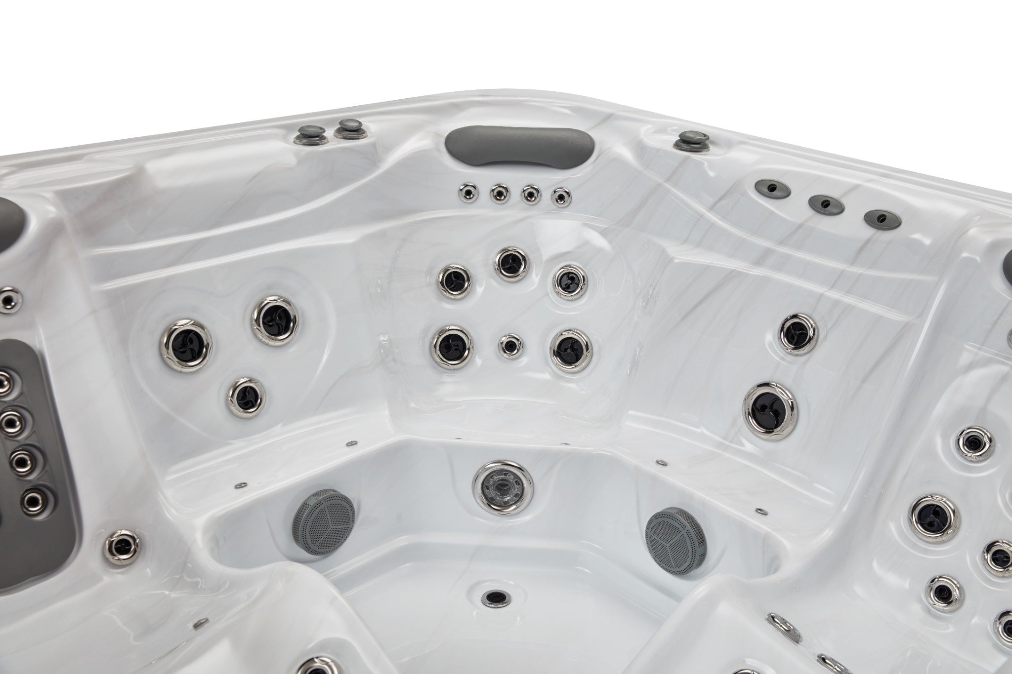 Luxury Spas Infinity 5-Person Hot Tub