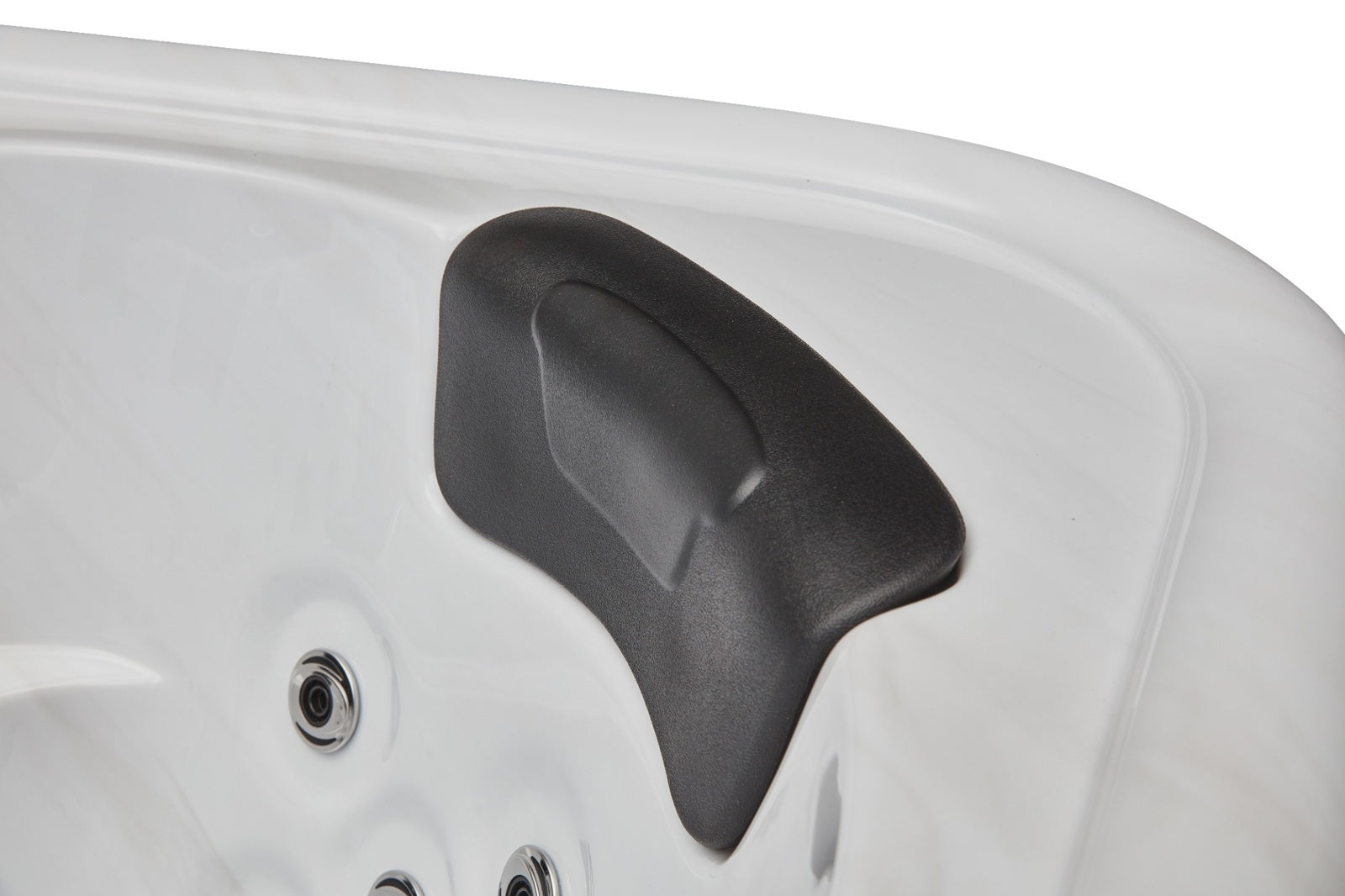 Luxury Spas Eclipse 6 Person Hot Tub