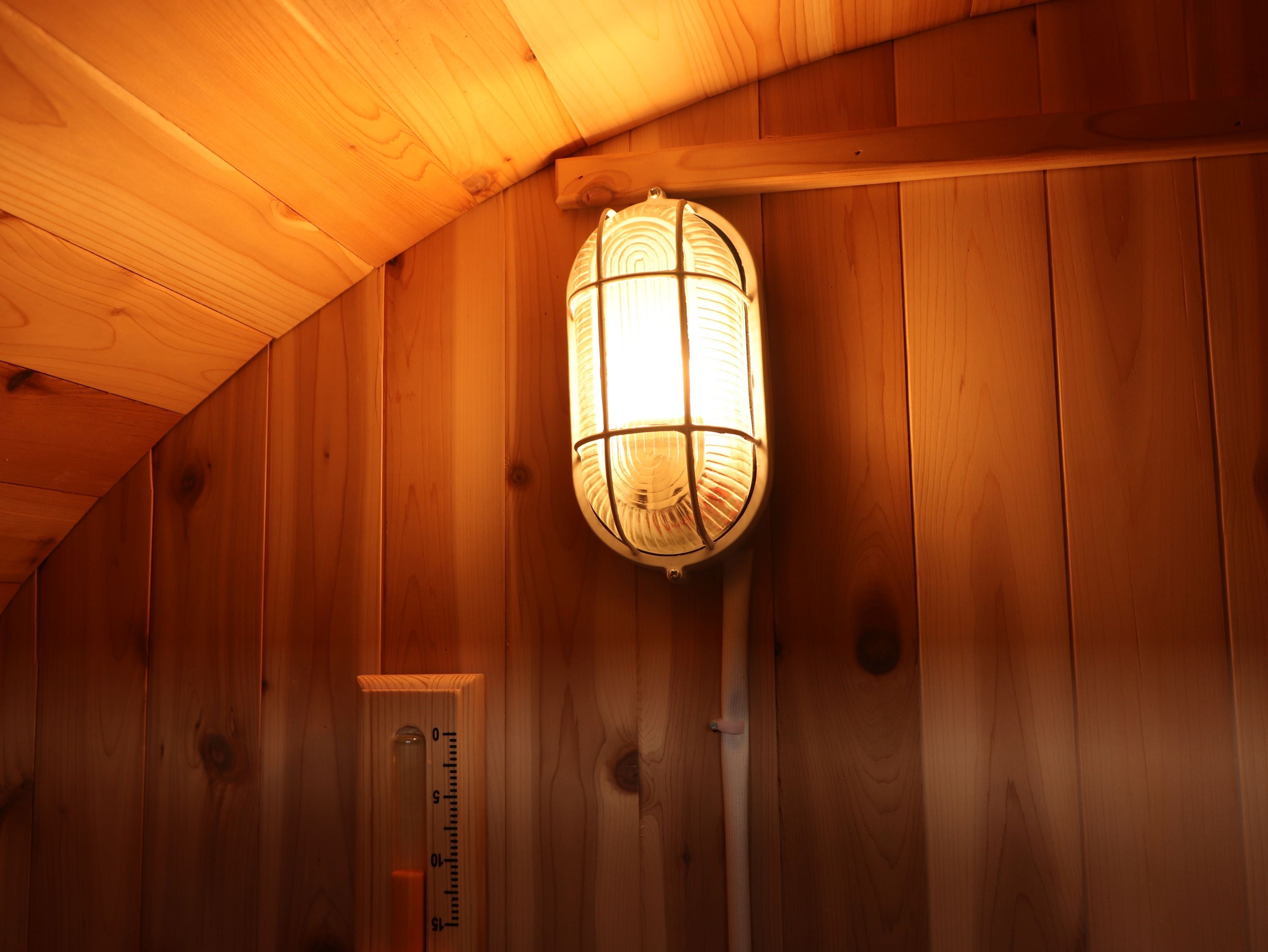 SunRay Galley 4 Person Barrel Sauna