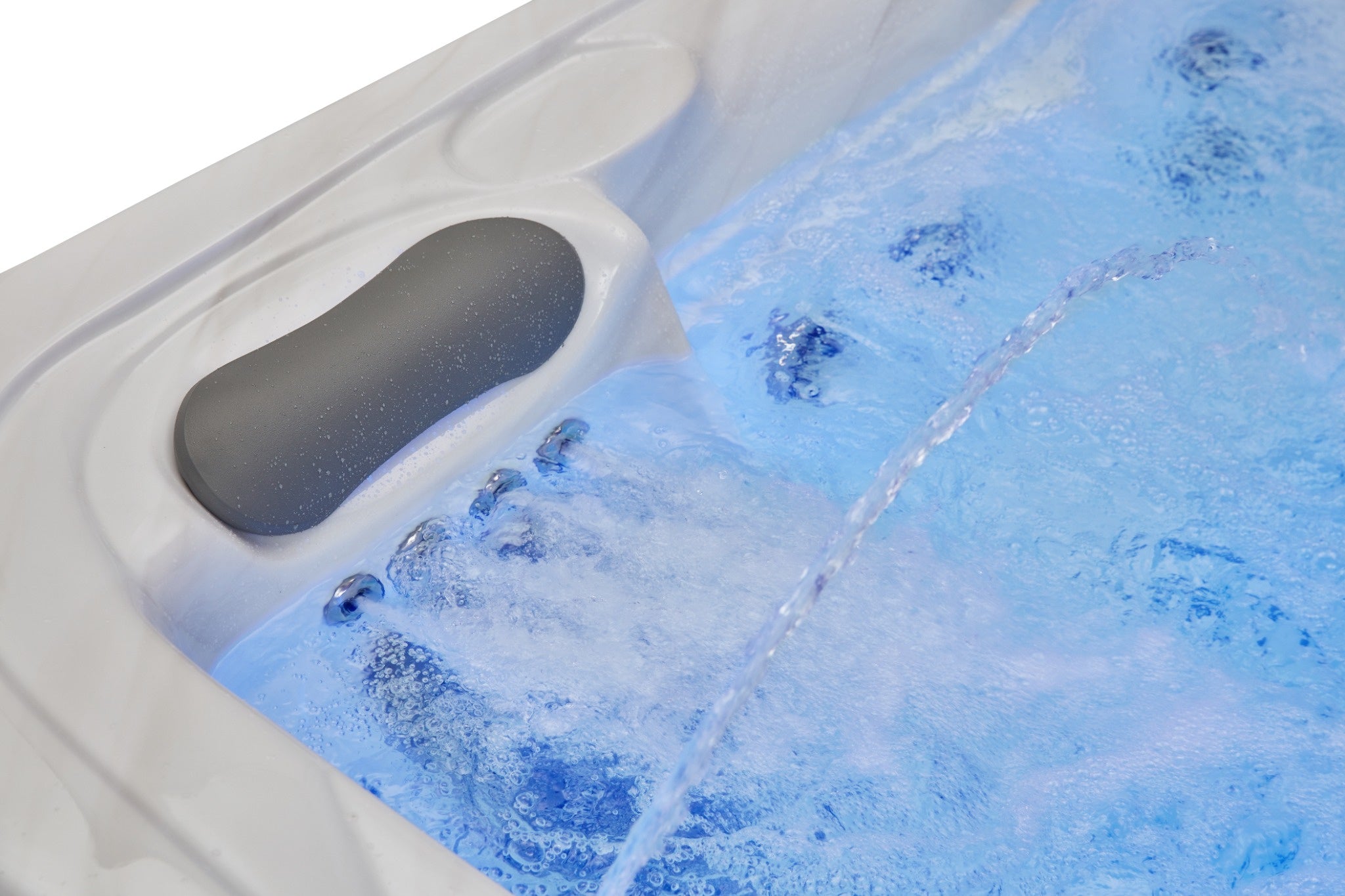 Luxury Spas Infinity 5-Person Hot Tub