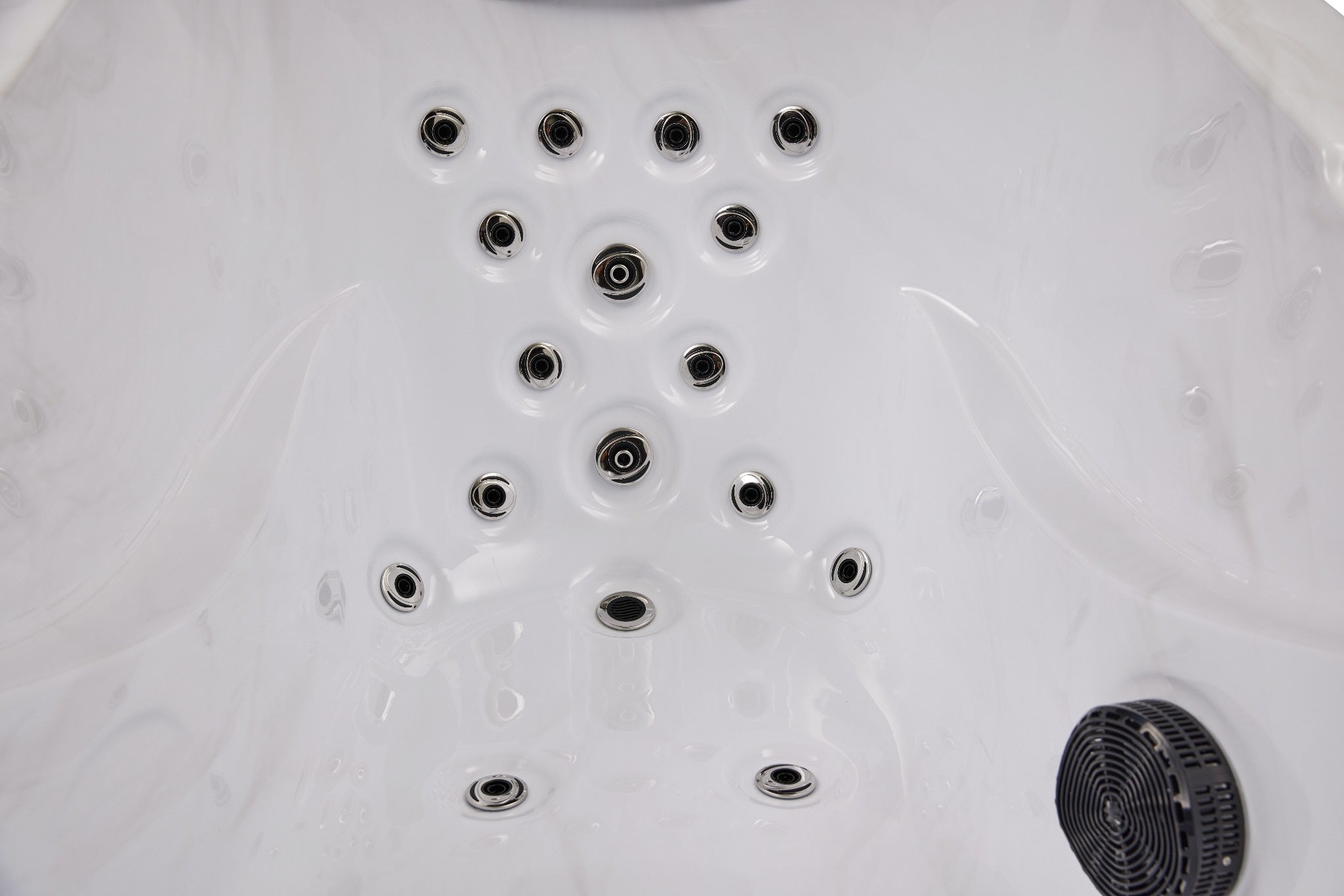 Luxury Spas Solo 1-Person Hot Tub