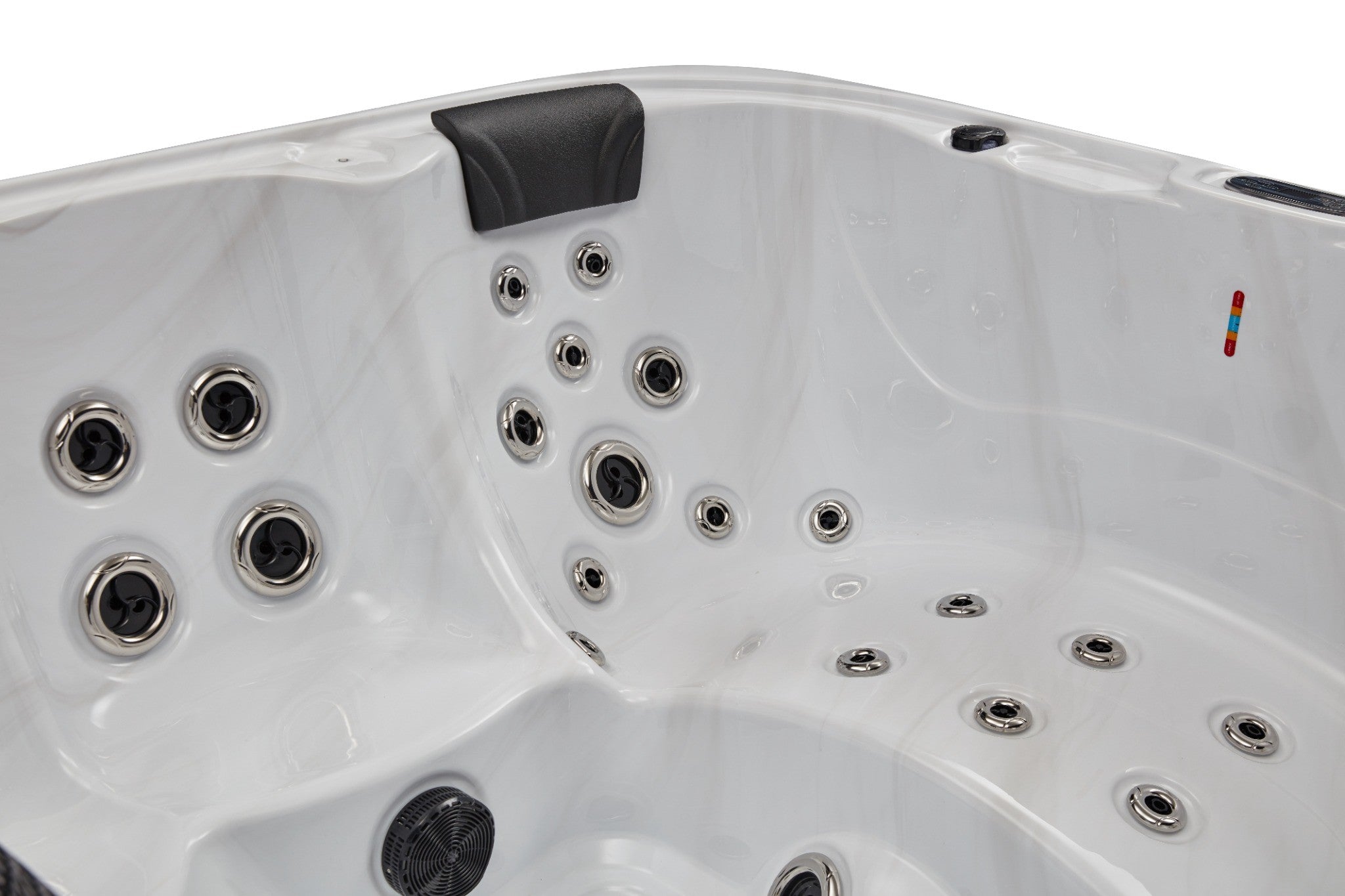 Luxury Spas Victoria 6-Person Hot Tub