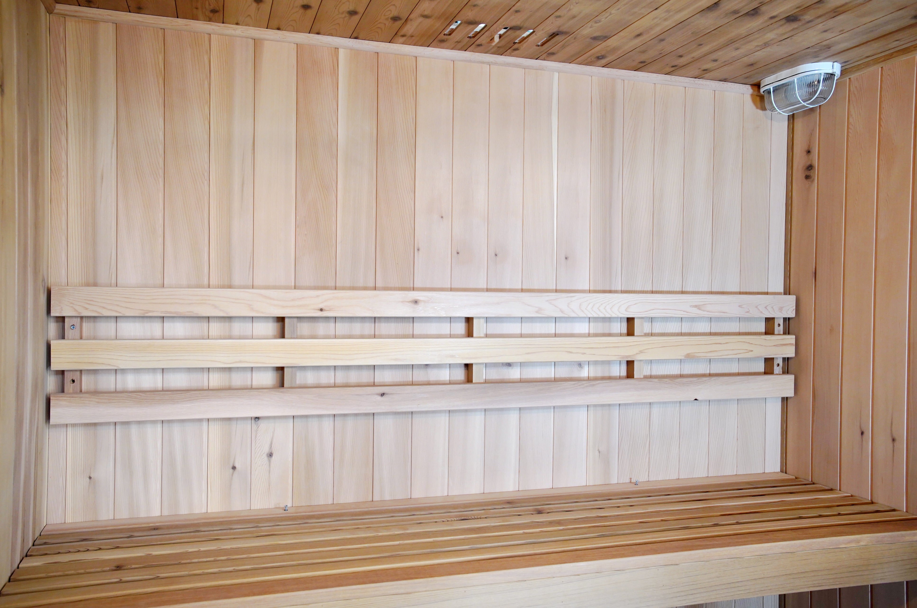 SunRay Charleston 4-Person Indoor Traditional Sauna