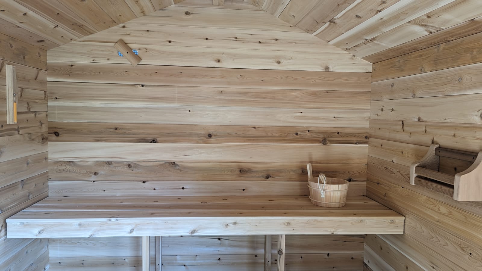 LeisureCraft Georgian Cabin Sauna with Porch