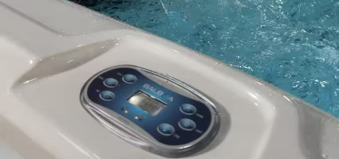 Luxury Spas Oscar 6 Person Hot Tub