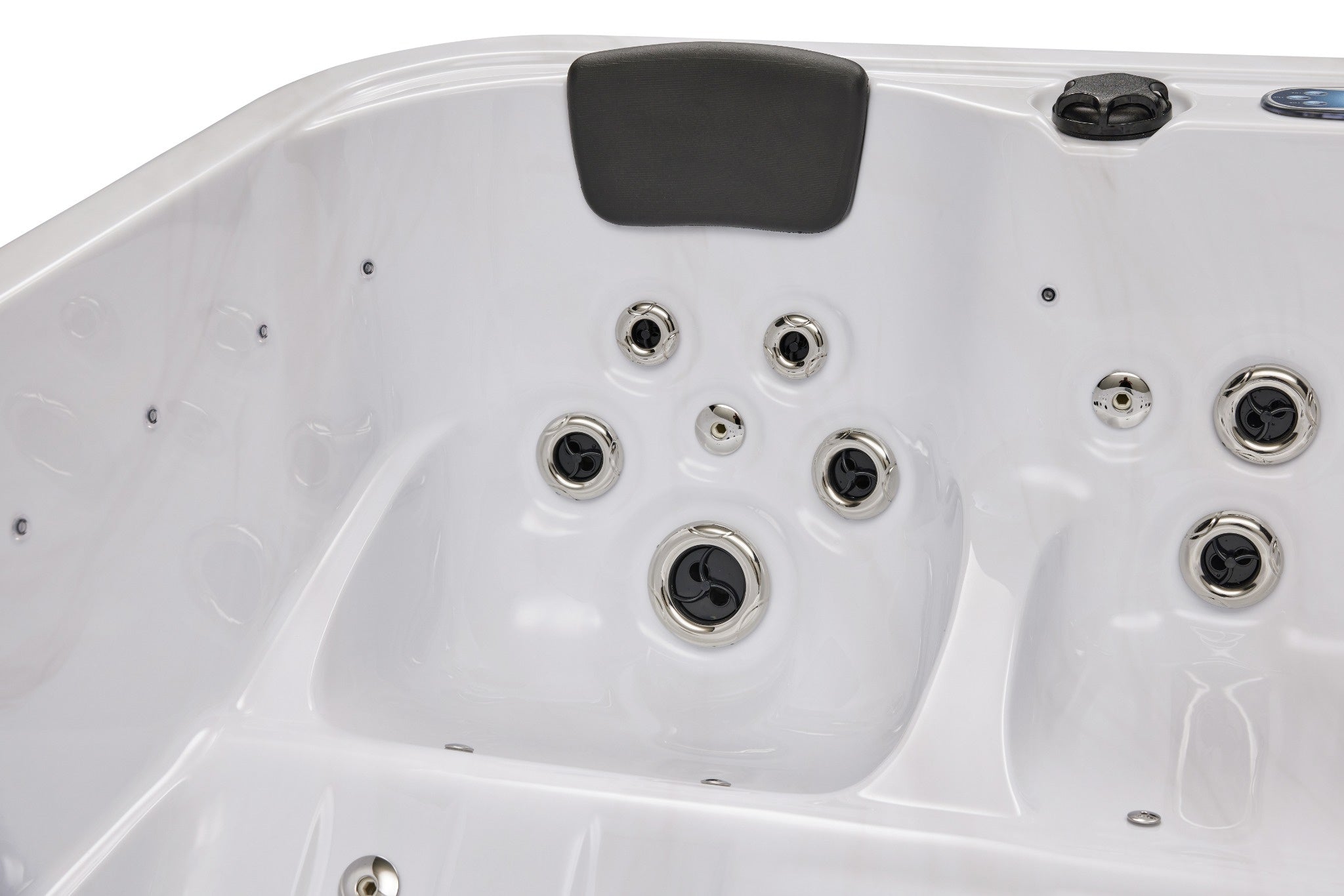 Luxury Spas Social 5 Person Hot Tub